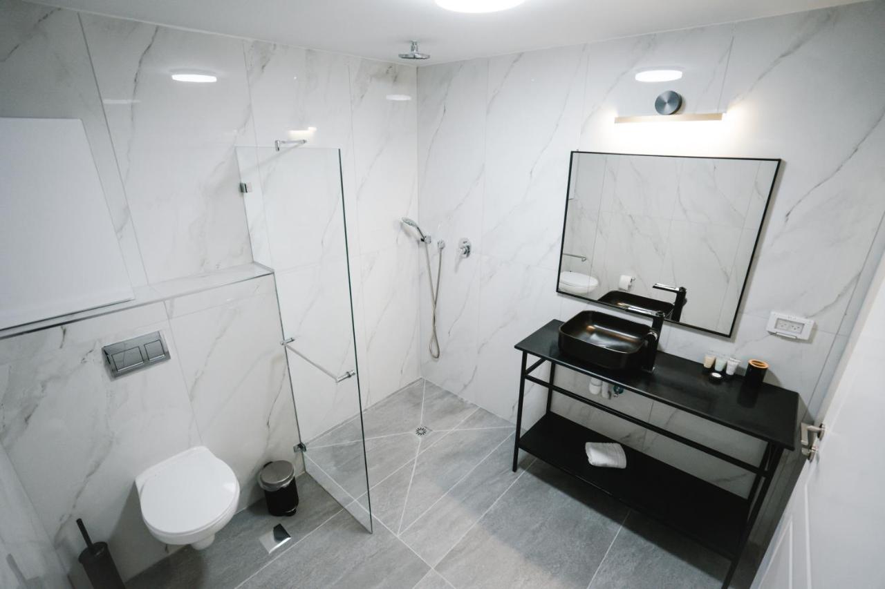 Unique Hotel Ашдод Екстериор снимка